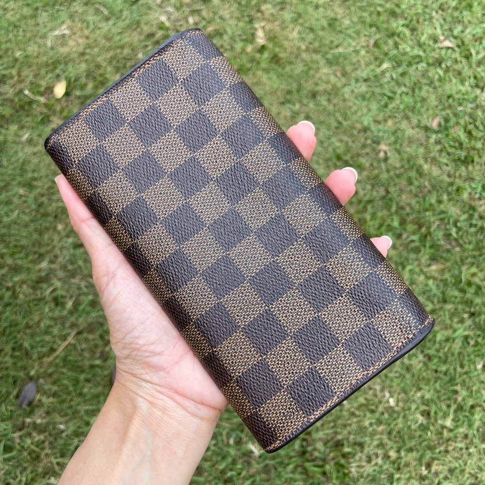 Authentic Louis Vuitton Sarah wallet - Picture 3 of 16